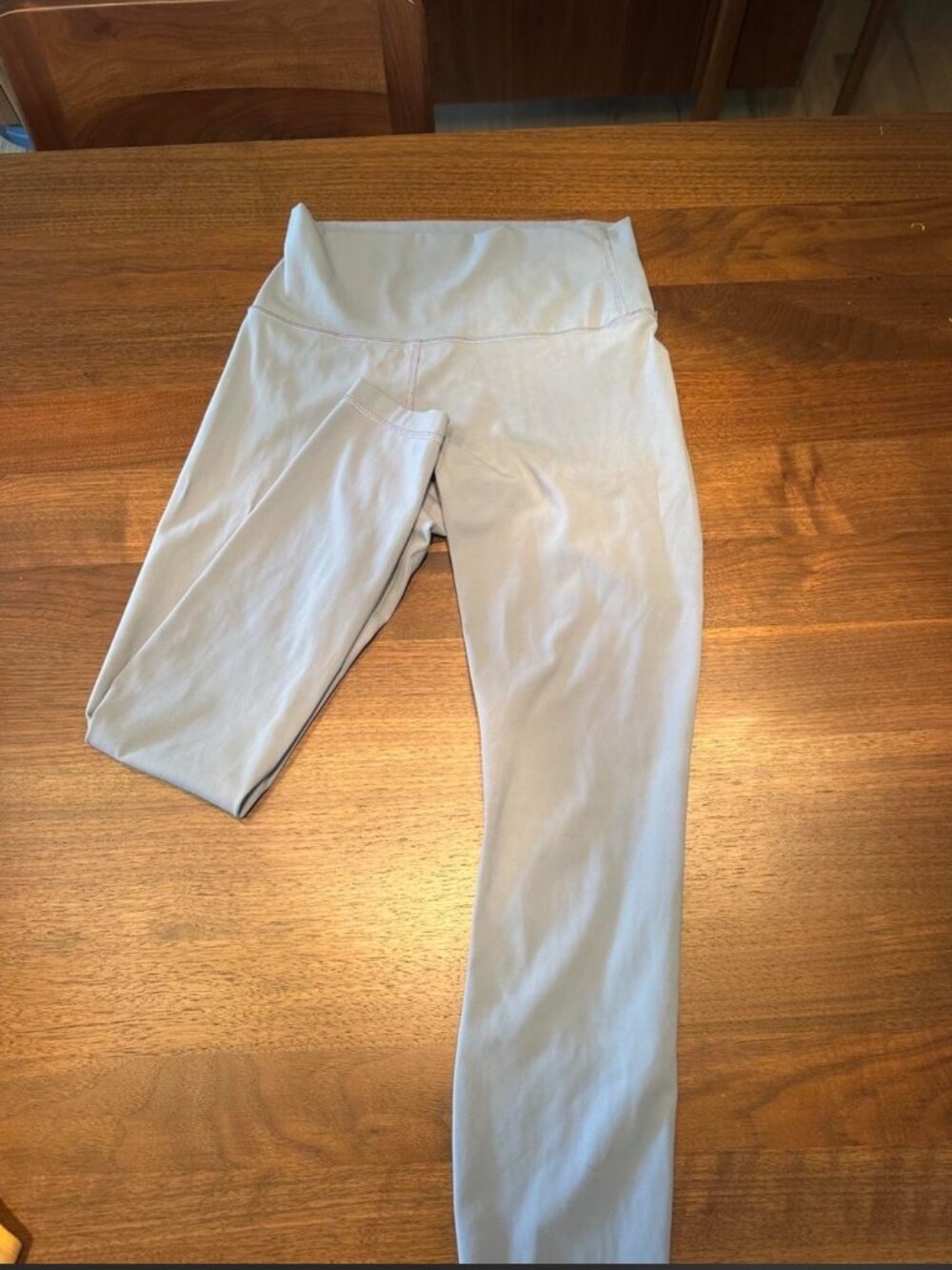 Light blue Lululemon leggings - Picture 4 of 4